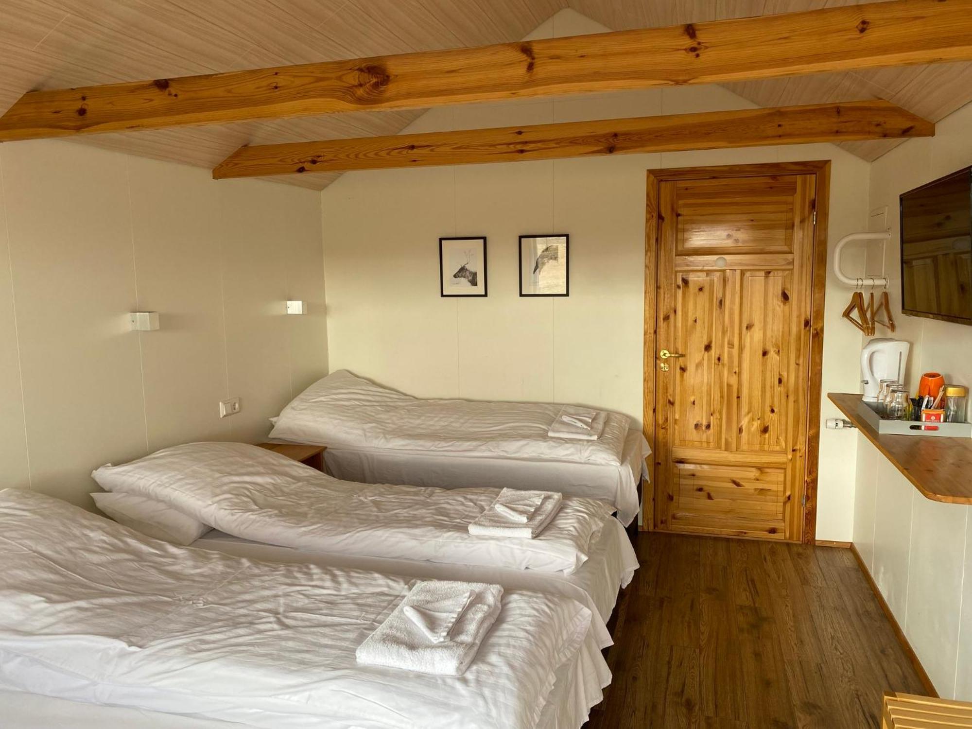 Bakkafloet Guesthouse วาร์มาห์ลิด ภายนอก รูปภาพ