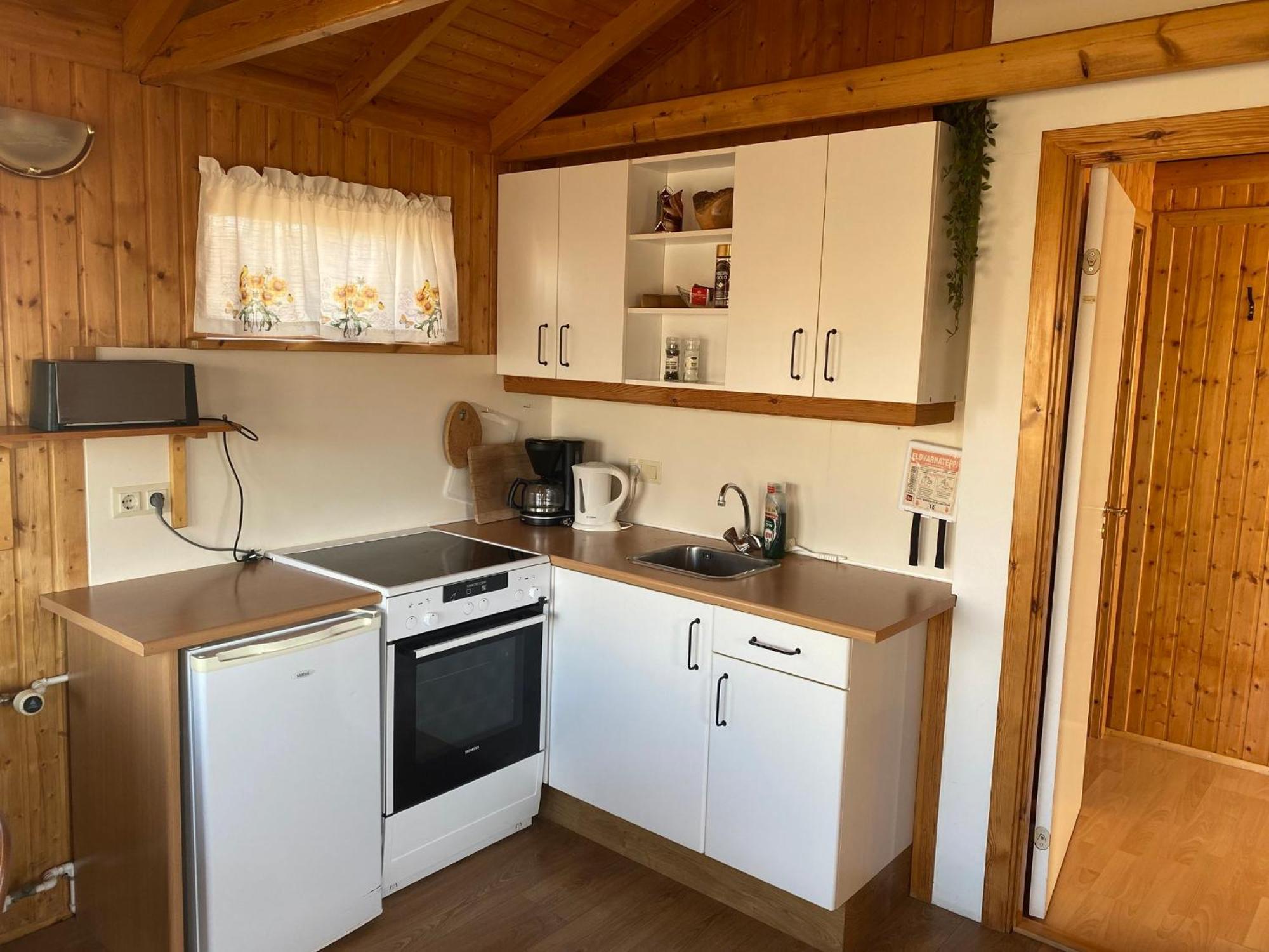Bakkafloet Guesthouse วาร์มาห์ลิด ภายนอก รูปภาพ