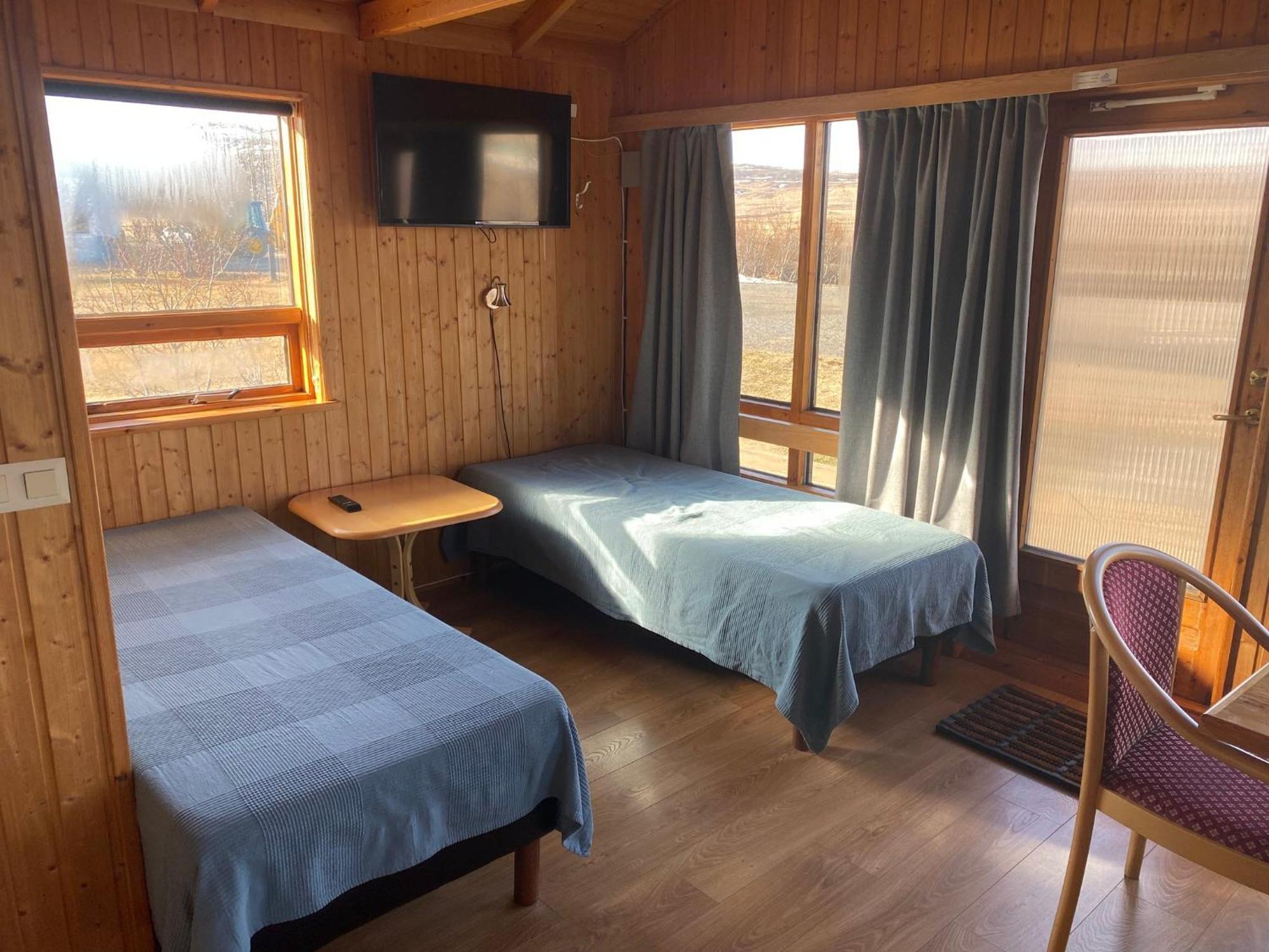 Bakkafloet Guesthouse วาร์มาห์ลิด ภายนอก รูปภาพ